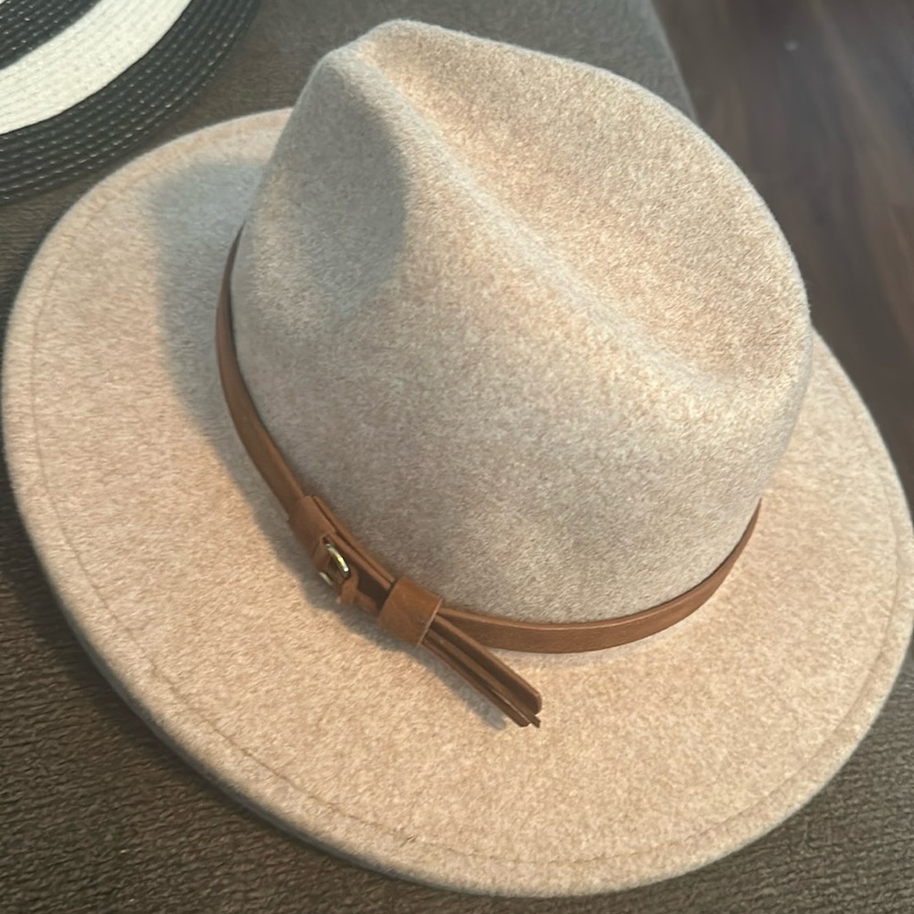 Fendora HaT